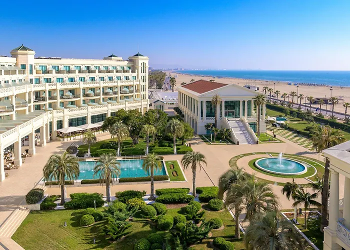Las Arenas Balneario Resort